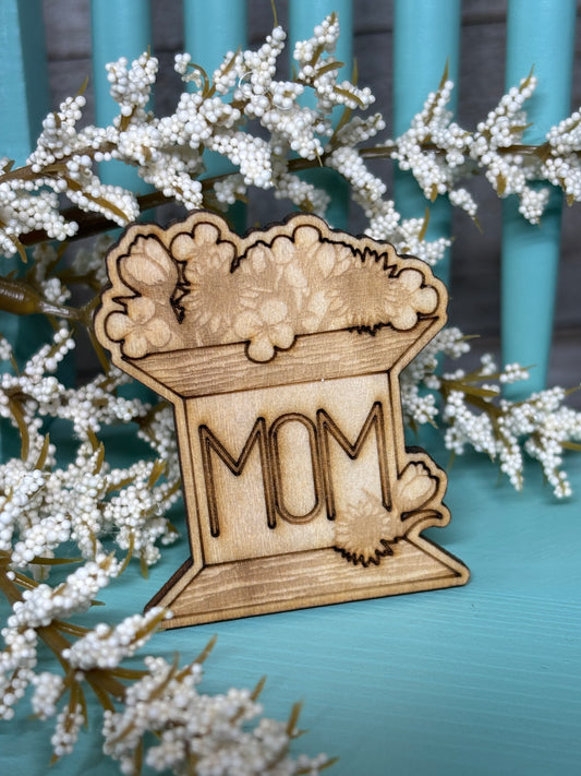 Mom's Bouquet Spool Needle Minder