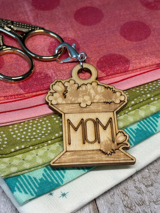 Mom's Bouquet Spool Zipper Pull/Scissor Fob