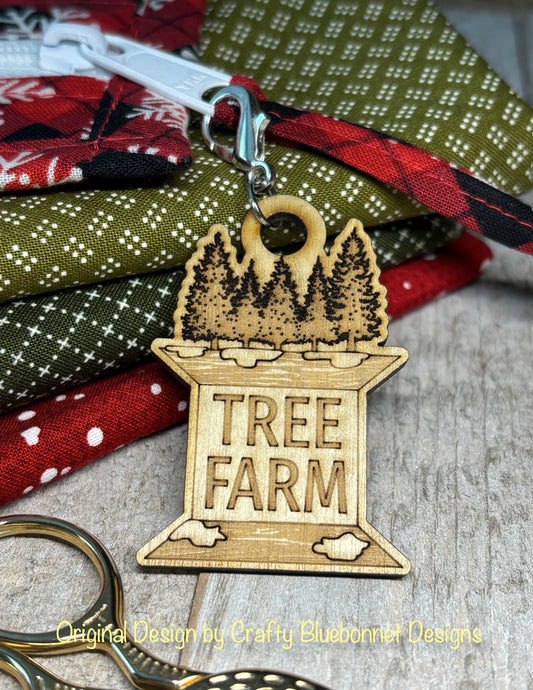 Tree Farm Spool Zipper Pull/Scissor Fob